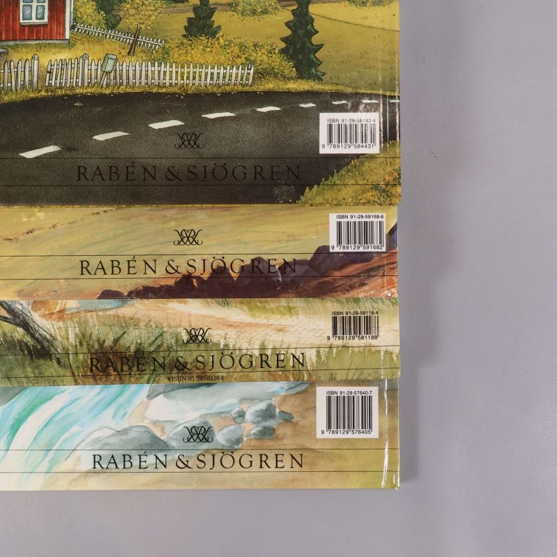 ISBN-nummer på baksidan av fyra Barnens svenska historia-böcker