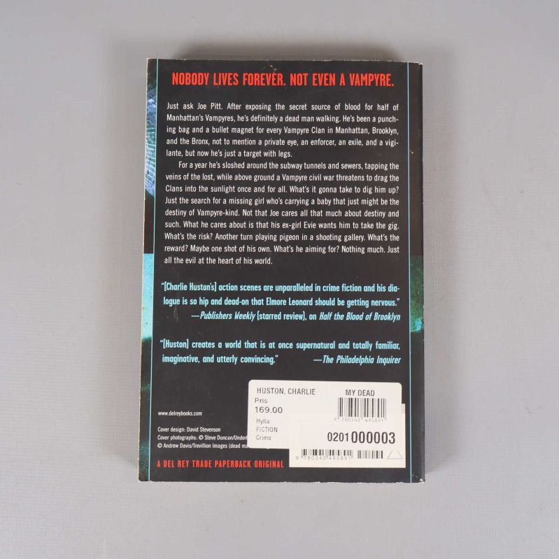 Baksidan av boken My dead body med sammanfattning och streckkod