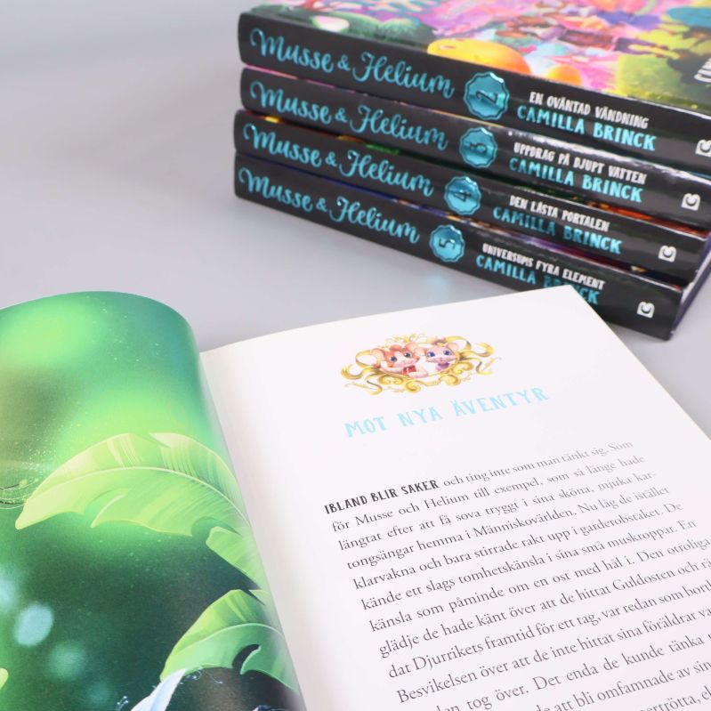 Uppslagen bok Musse & Helium visar titel och färgrik illustration