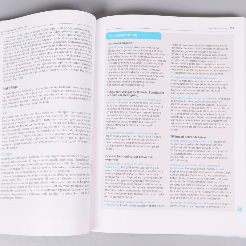Uppslag i boken Pedagogisk psykologi med text och sammanfattning