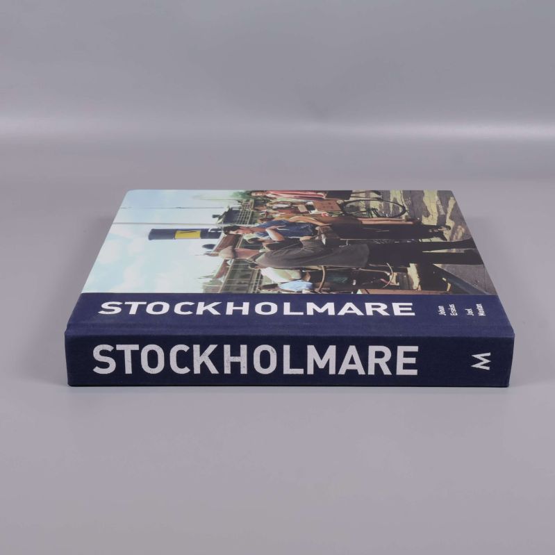Boken Stockholmare liggande med synlig ryggtext
