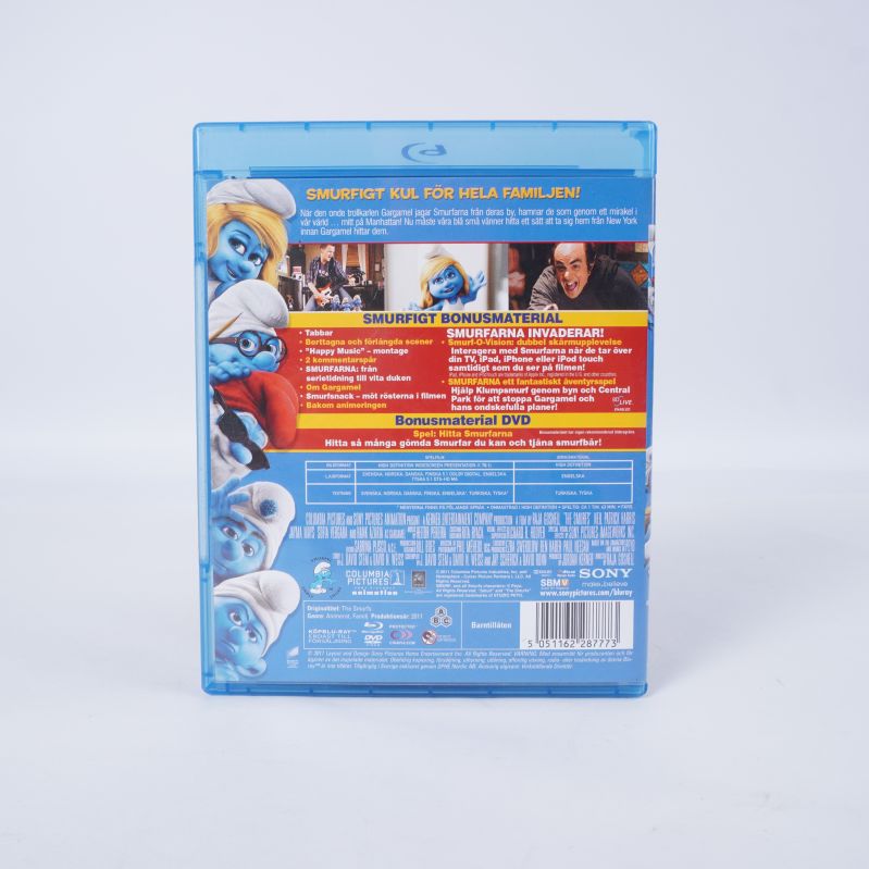 Baksida av Smurfarna Blu-ray och DVD med beskrivning och bilder