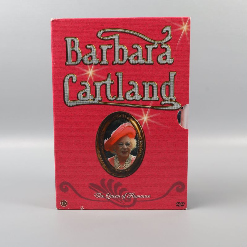 Framsidan av DVD-boxen Barbara Cartland med porträtt och glittrande text