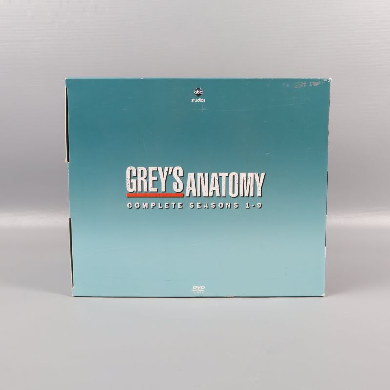 Grey's Anatomy Complete Seasons 1-9 framsidan av ytterkartongen