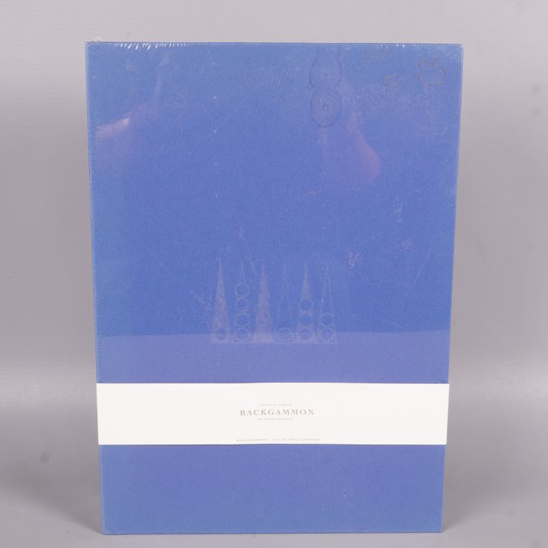 Framsidan av blå stilren backgammonspel box