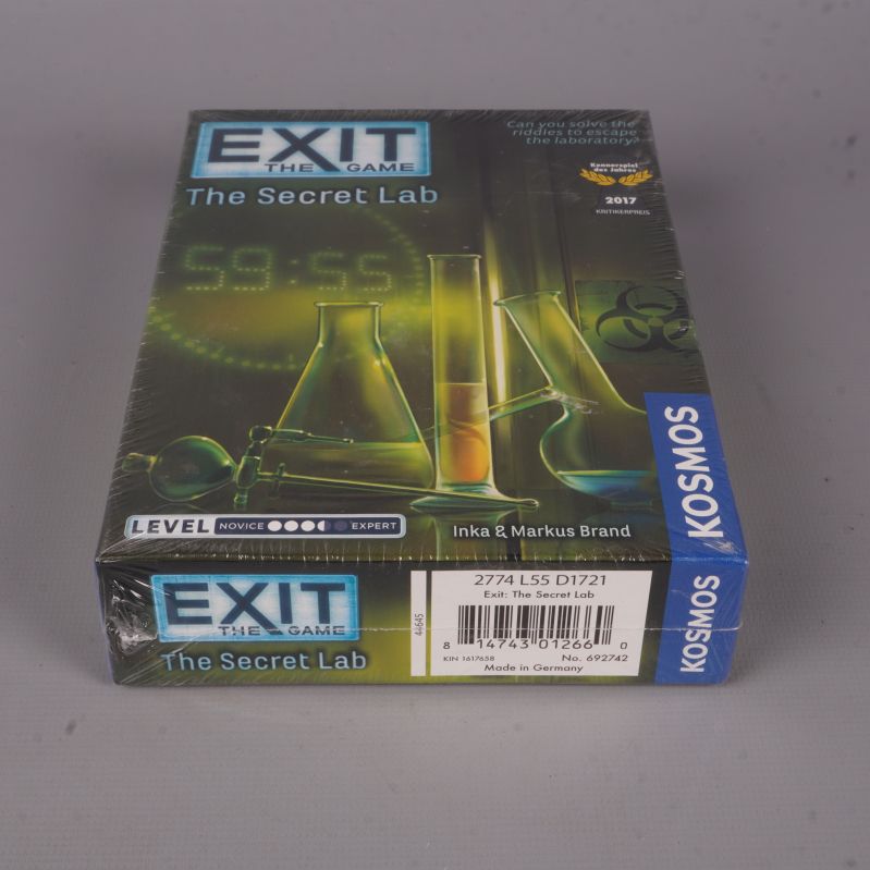 Sällskapsspelets ovansida med titel och streckkod