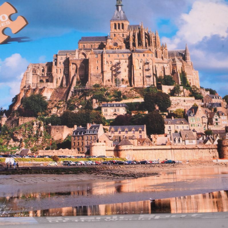 Närbild på Mont Saint-Michel motiv på pussellåda