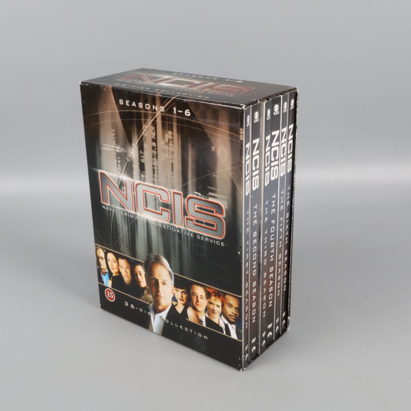 NCIS säsong 1-6 box i sned vinkel, samtliga fodral i boxen
