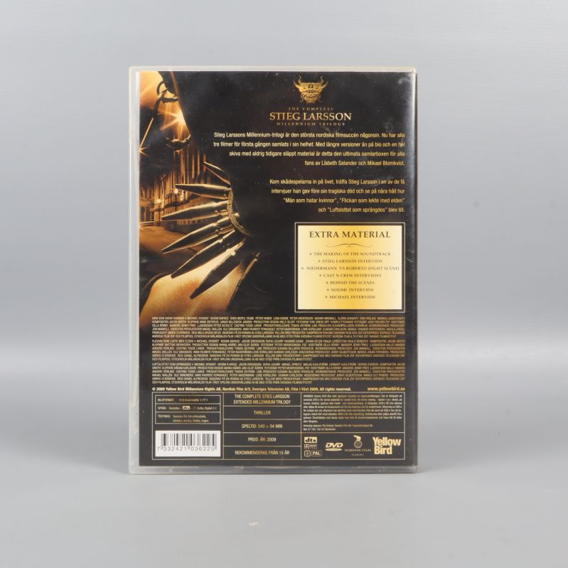 Baksidan av Millennium Trilogy DVD-box