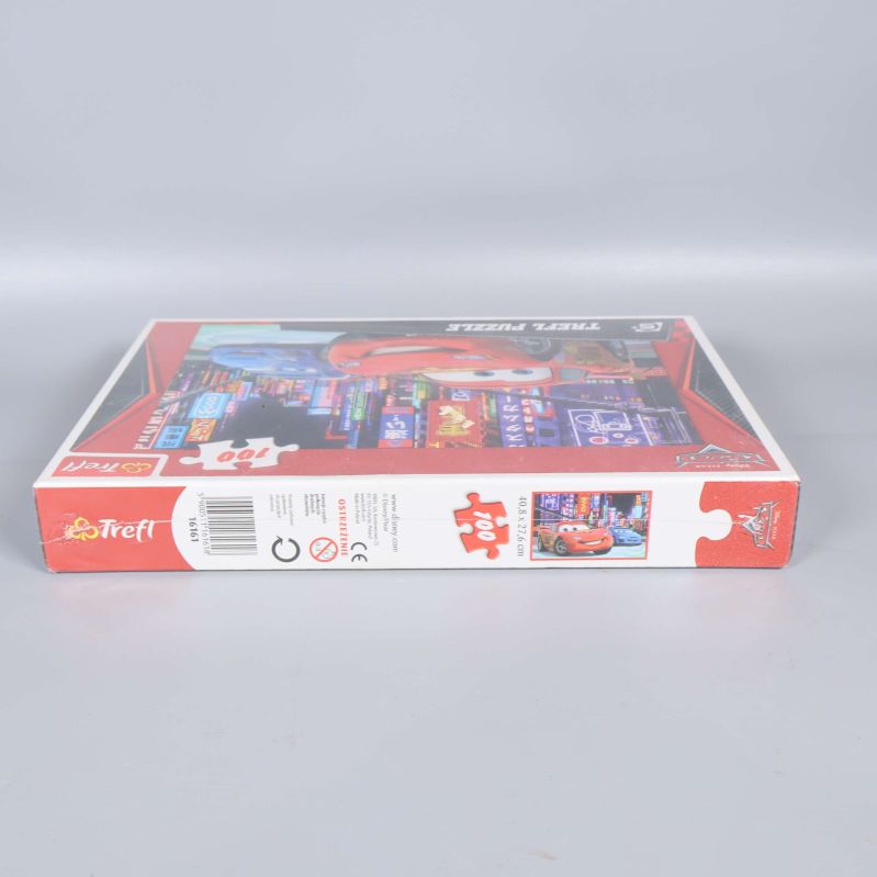 Cars Trefl pussel sedd underifrån