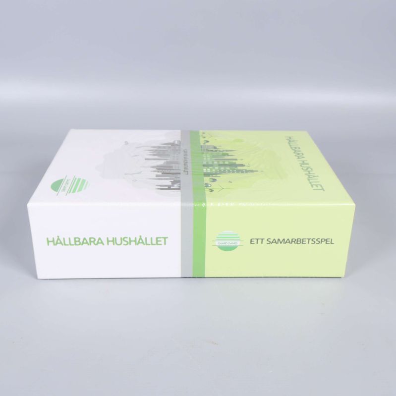 Sida av kartong med texten Hållbara Hushållet och samarbetsbeskrivning