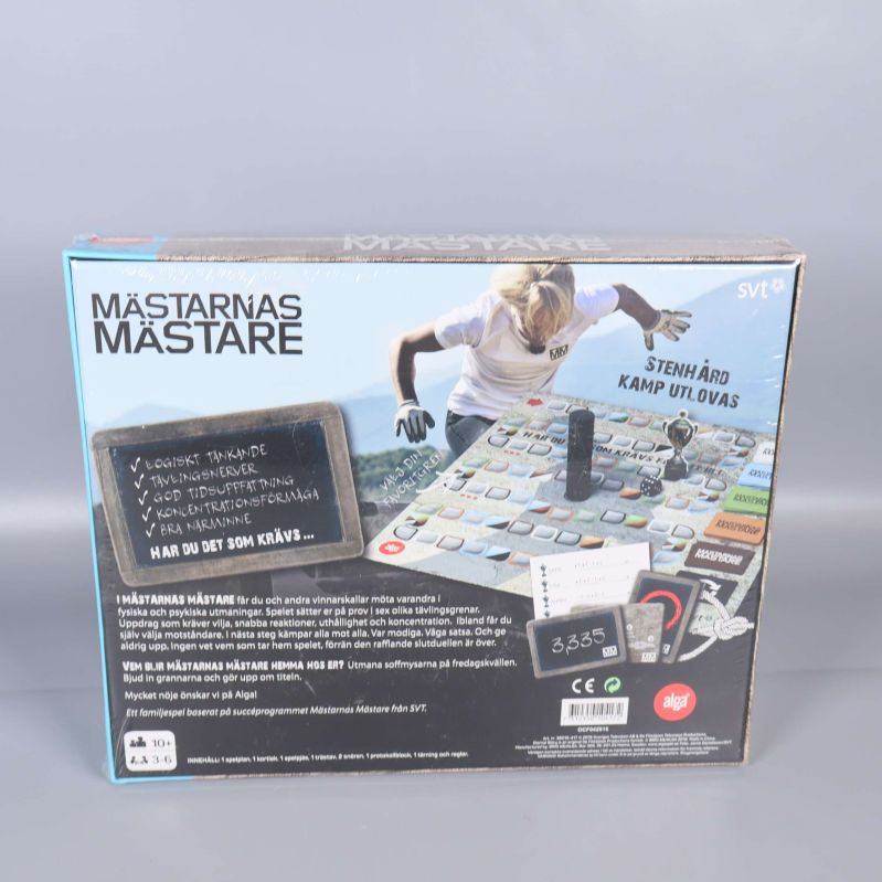 Baksidan av Mästarna Mästare sällskapsspel med spelbräda och delar