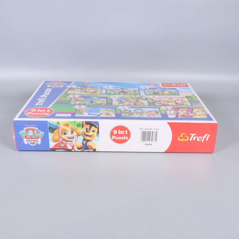 Sida av Paw Patrol Trefl pusselbox med motiv och logga