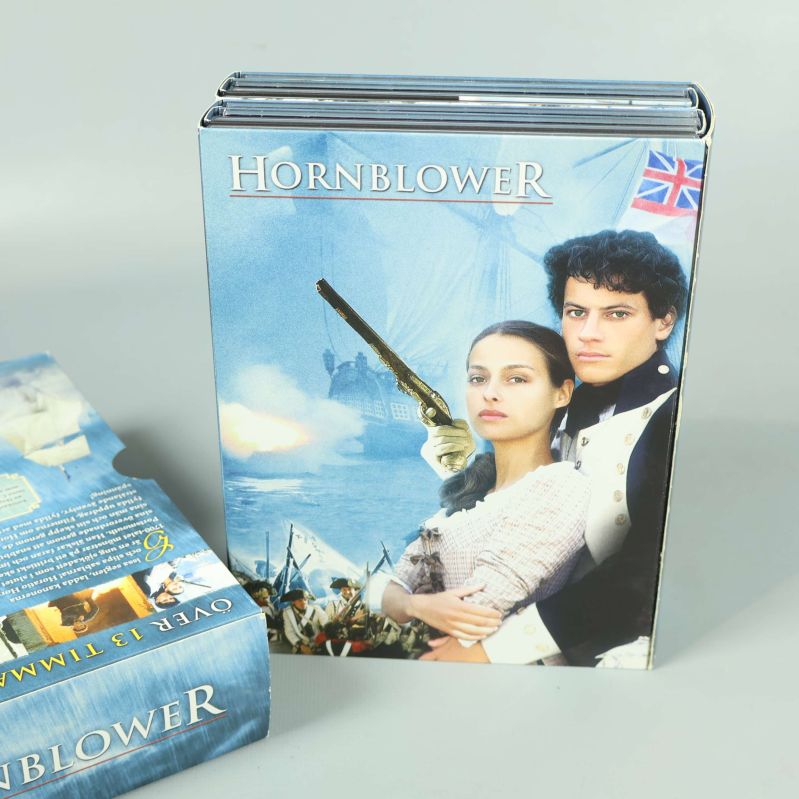 Hornblower inre fodral med karaktärer framhävs