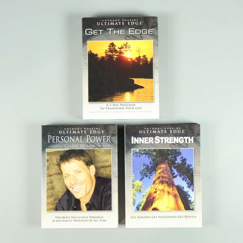 Tre separata fodral till ljudprogrammen bredvid varandra