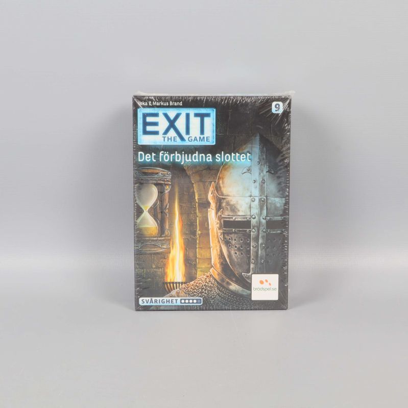 Framsidan av Exit the Game Det förbjudna slottet