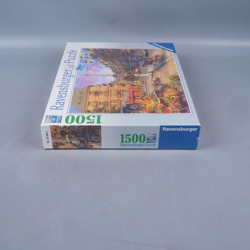 Smal kant av pusselbox med 1500-bitar markerat