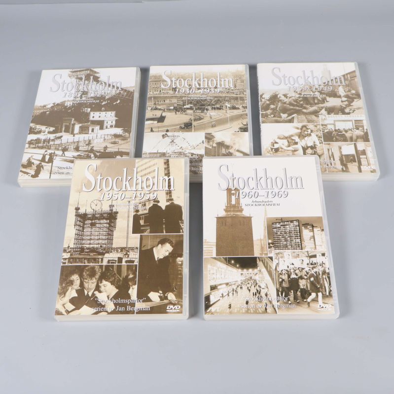 Fem fodral till Stockholm århundradets film upplagda sida vid sida