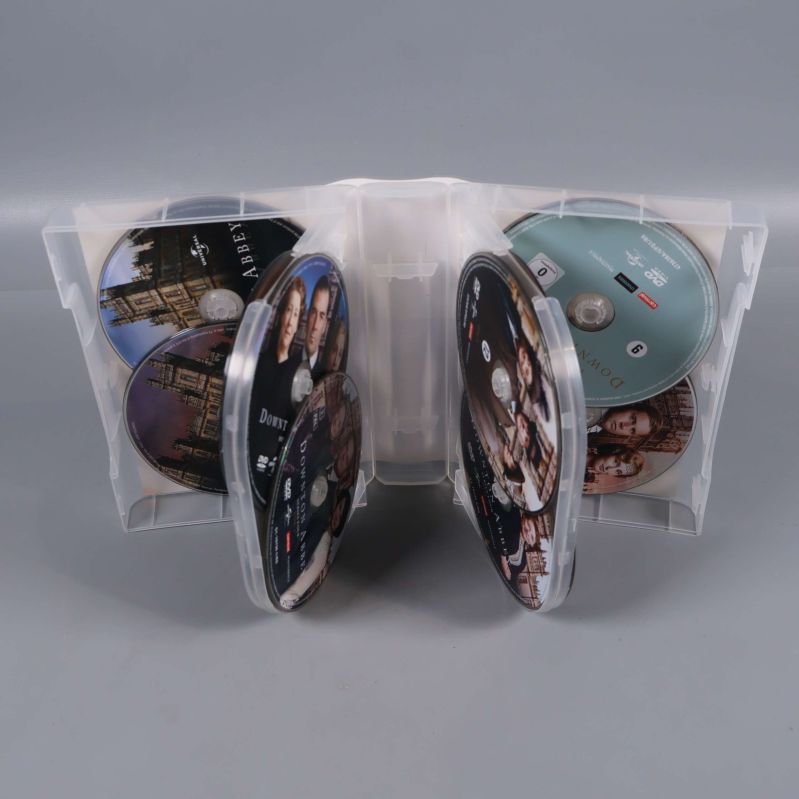 DVD-box uppfälld och visar skivinsidor