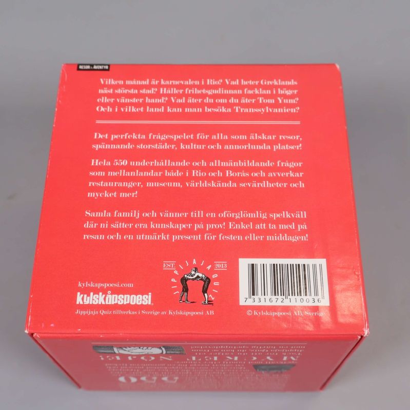 Baksidan av quizspel box med spelbeskrivning och streckkod