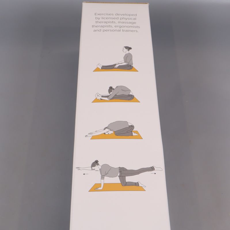 Illustrationer av olika övningar på yogamatta
