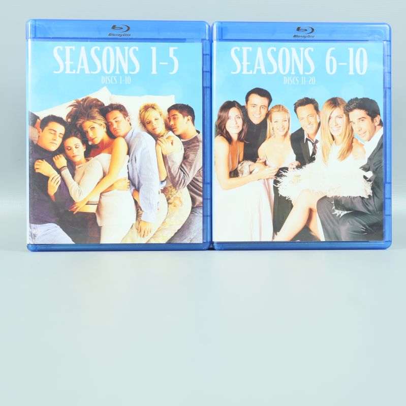 Framsidor av Seasons 1-5 och 6-10 boxarna med Friends-omslag