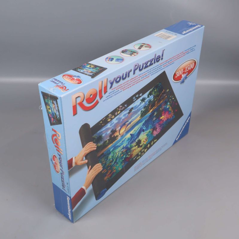 Pusselmatta från Ravensburger i vinklad vy med matta och motiv