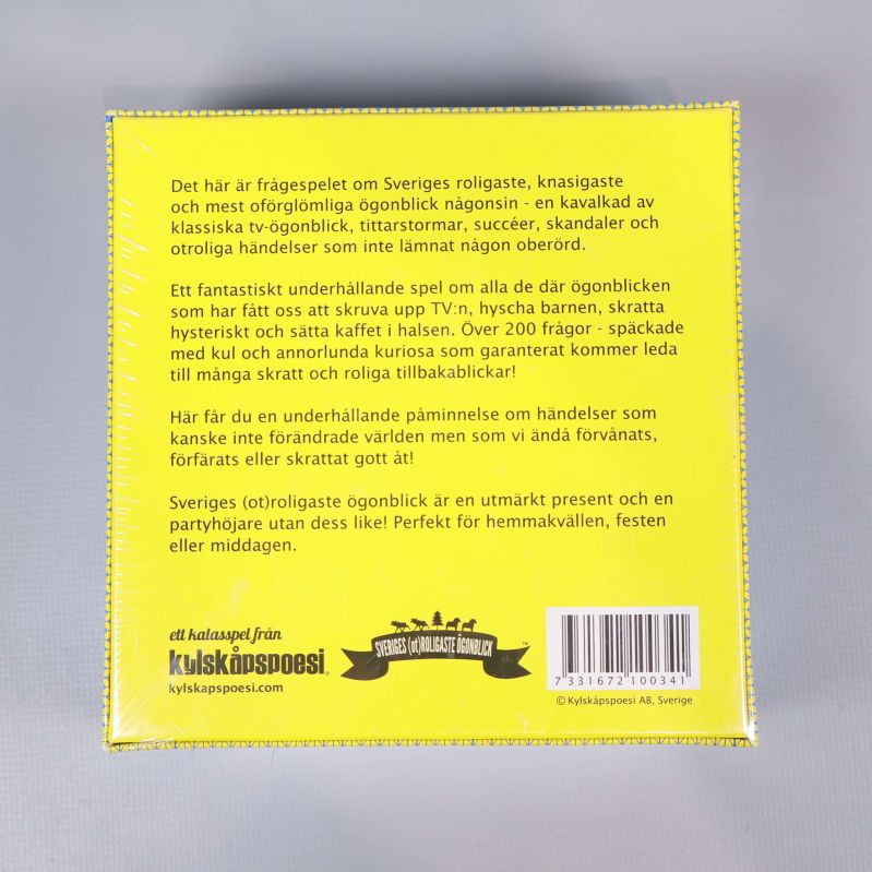 Baksidan av spelask med svensk beskrivning och varumärke