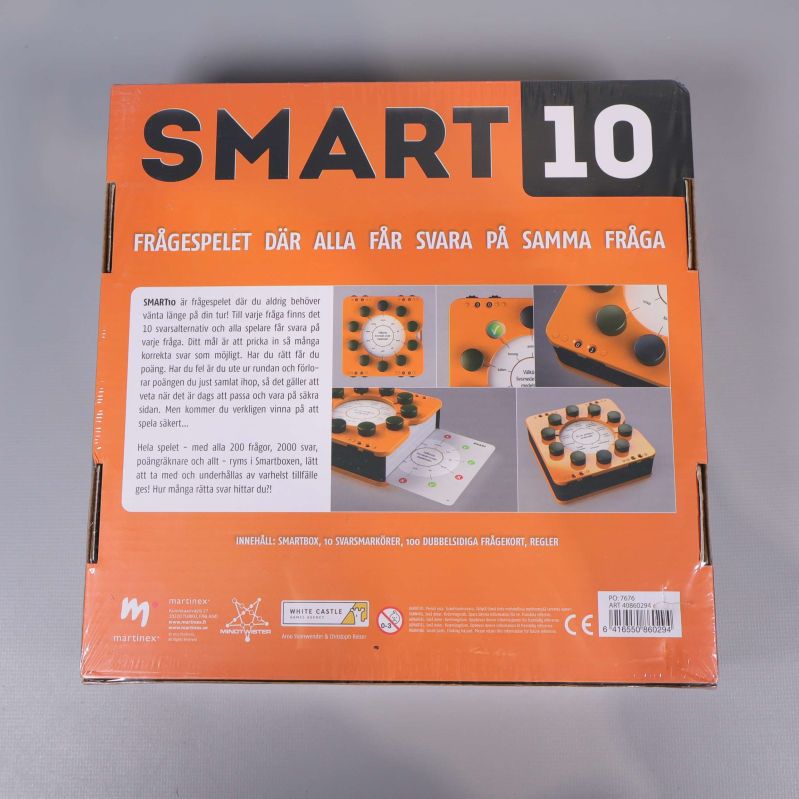 Baksida av Smart 10 förpackning med instruktioner och bilder på spelkomponenter