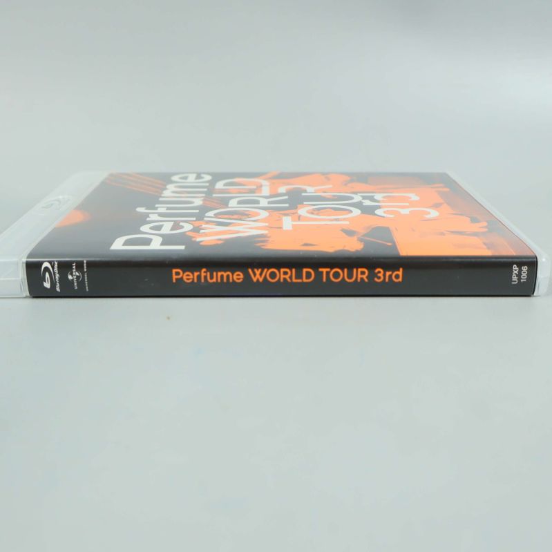 Ryggsidan av Perfume World Tour 3rd Blu-ray med text