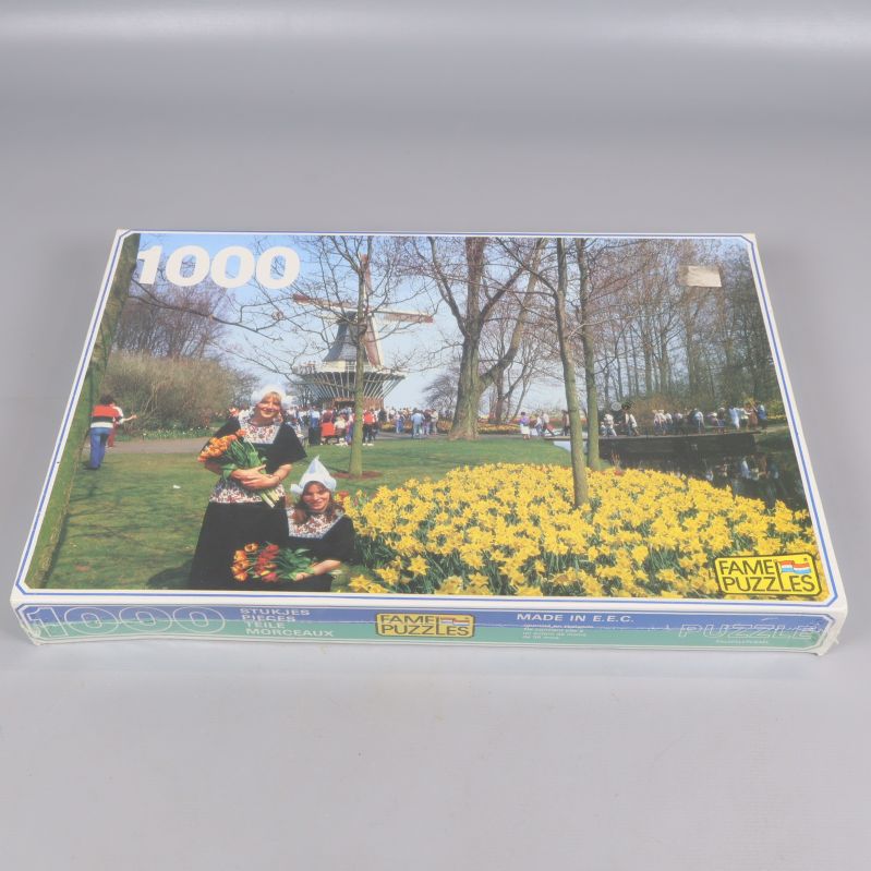 Pusselbox med motiv av Holland och blommor