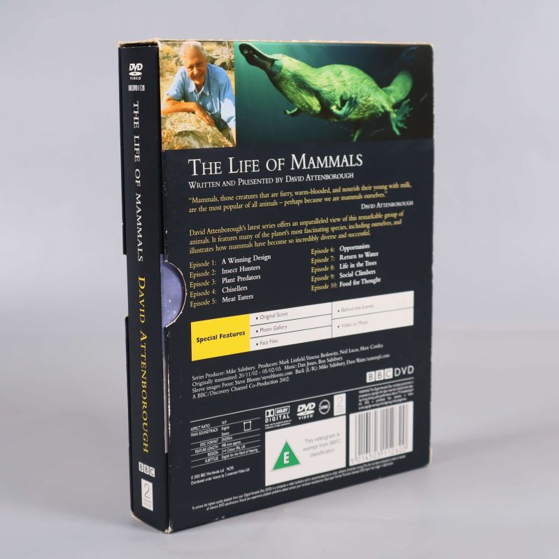 Baksida av DVD-box för The Life of Mammals med text och bilder