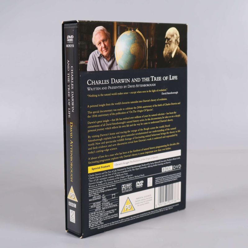 Baksidan av ett dvd-fodral med textbeskrivning och bilder