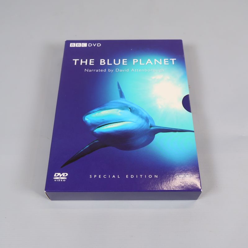 Framsidan av The Blue Planet DVD-box med havsdjur