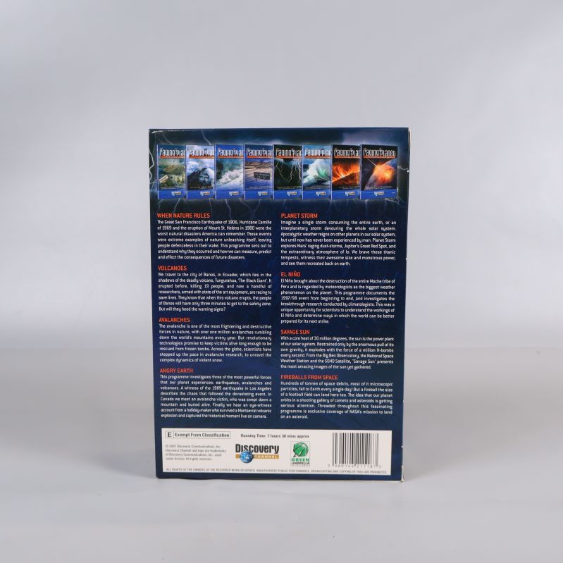 Baksidan av The Raging Planet DVD-box med beskrivning av innehållet