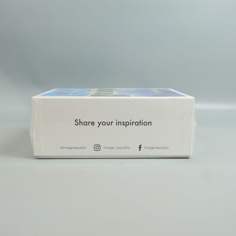 Sida av låda med sociala medier och texten Share your inspiration