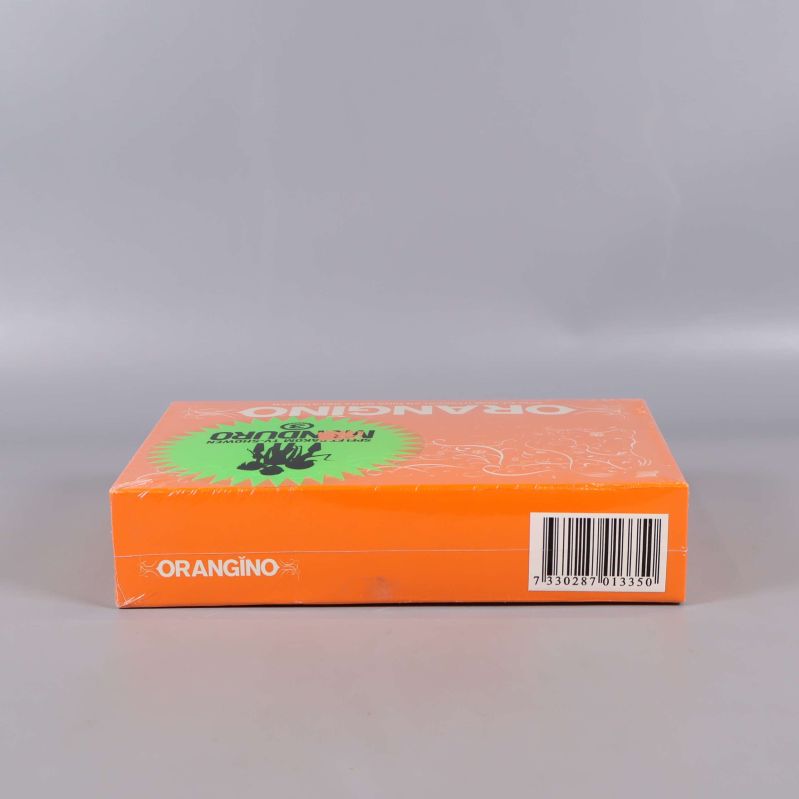 Undersidan av Orangino box med streckkod och logotyp