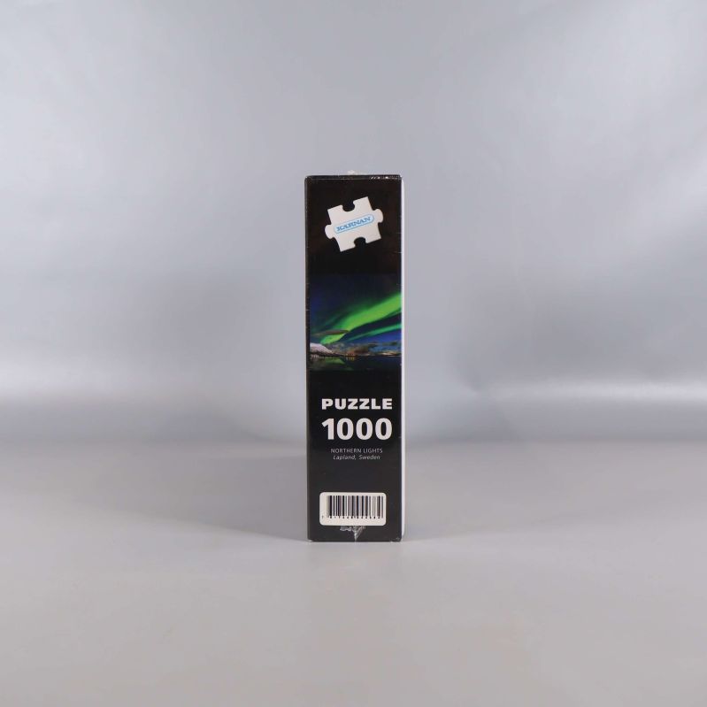 Kortända av ask med Puzzle 1000 och streckkod
