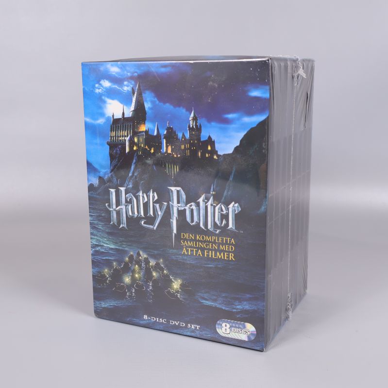 Inplastad Harry Potter box med åtta separata dvd-fodral