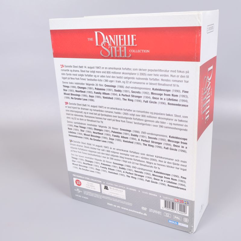 Baksidan på DVD-boxen The Danielle Steel Collection med text