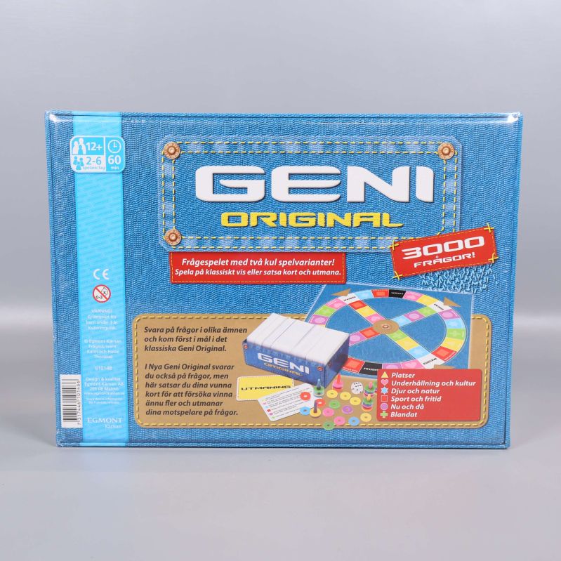 Baksidan av Geni Original spel visar spelplan och innehåll