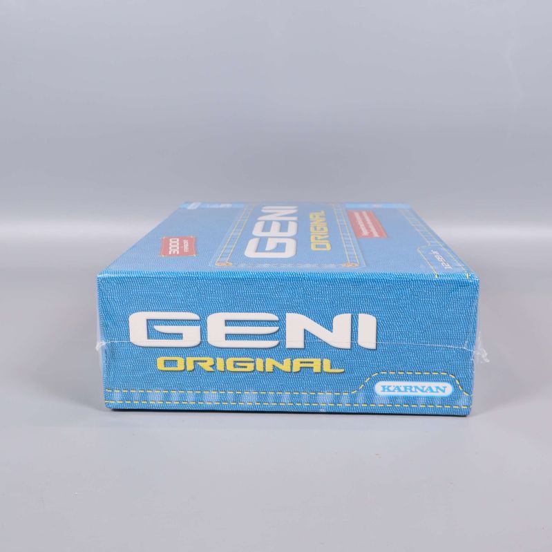 Geni Original spelask sedd från sidan med märket Kärnan