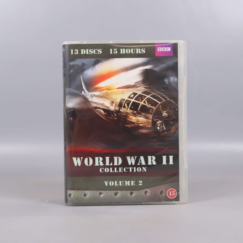 Framsida av World War II Collection boxen med flygplansmotiv