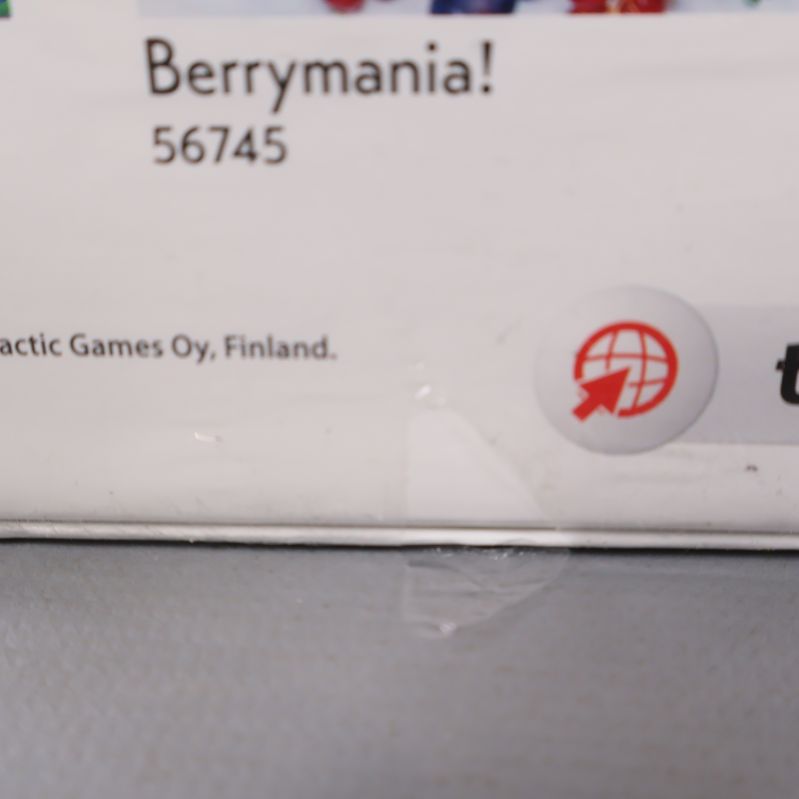 Detaljbild på baksida med tillverkarinformation