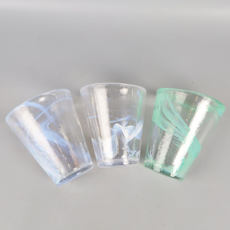Glas med synliga mönster