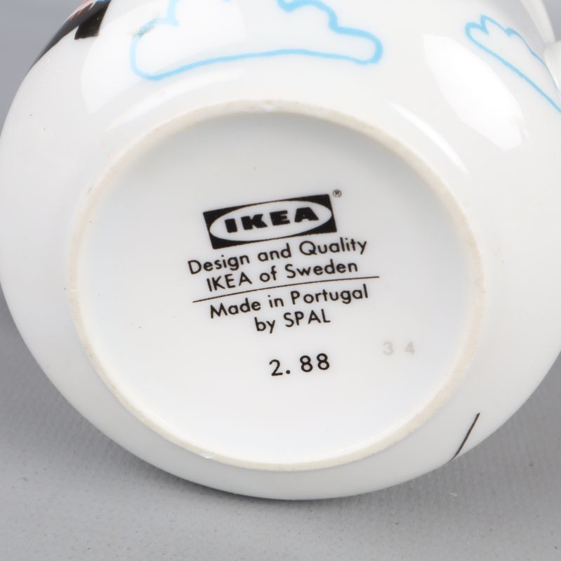 Botten av mugg med IKEA-märkning