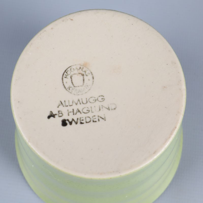 Botten av en mugg med Almugg-stämpel