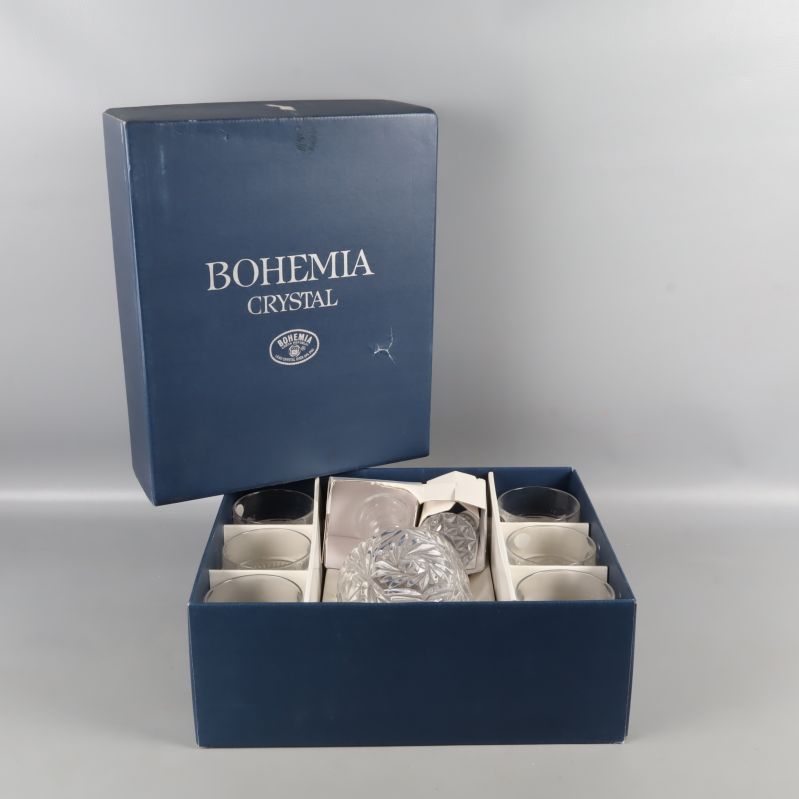 Bohemia Crystal förpackning öppen med set