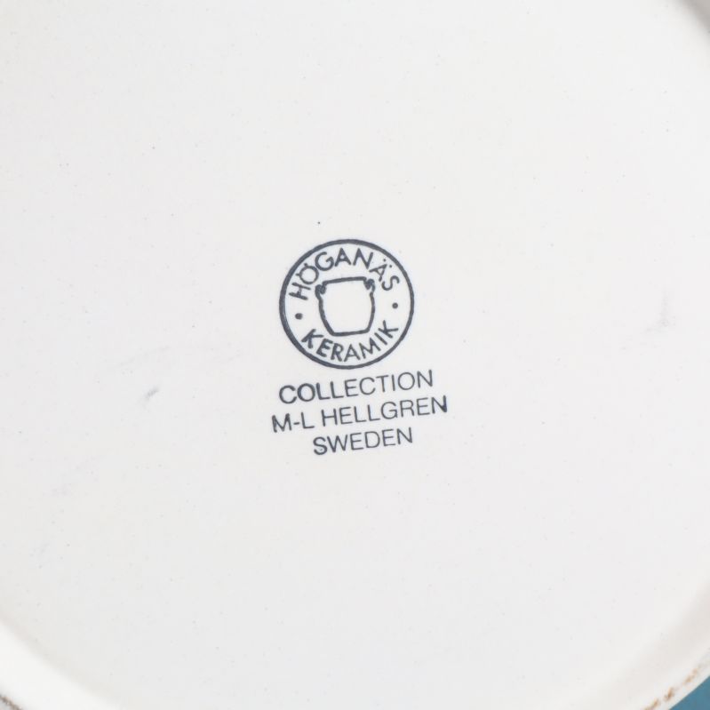 Höganäs Keramik-logotyp på undersidan av skålen