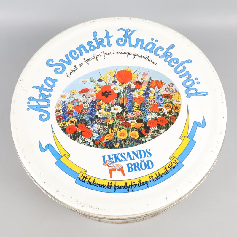 Lock med Leksands Bröd logotyp och blommönster